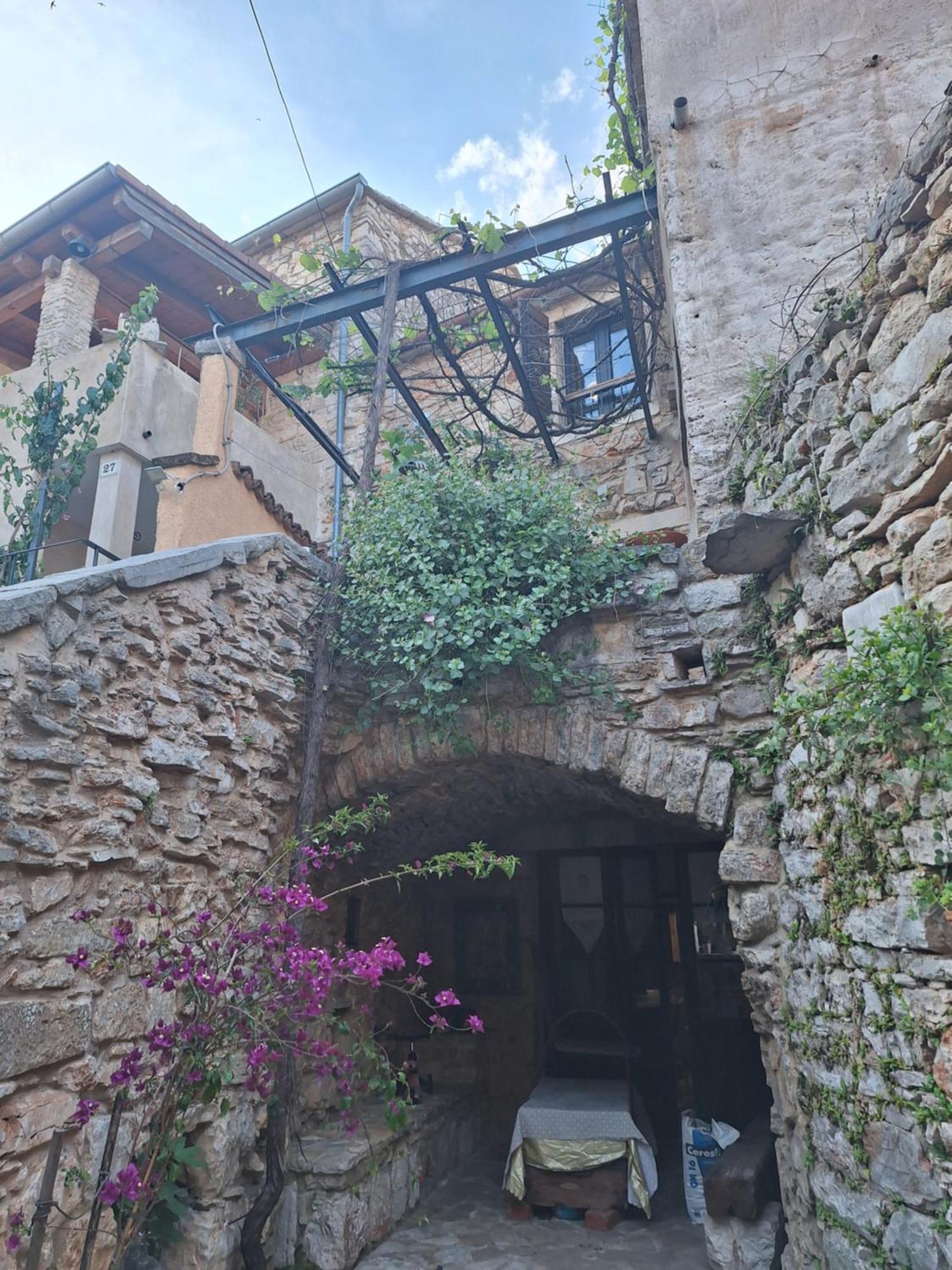 Apartment George Stari Grad  Zewnętrze zdjęcie